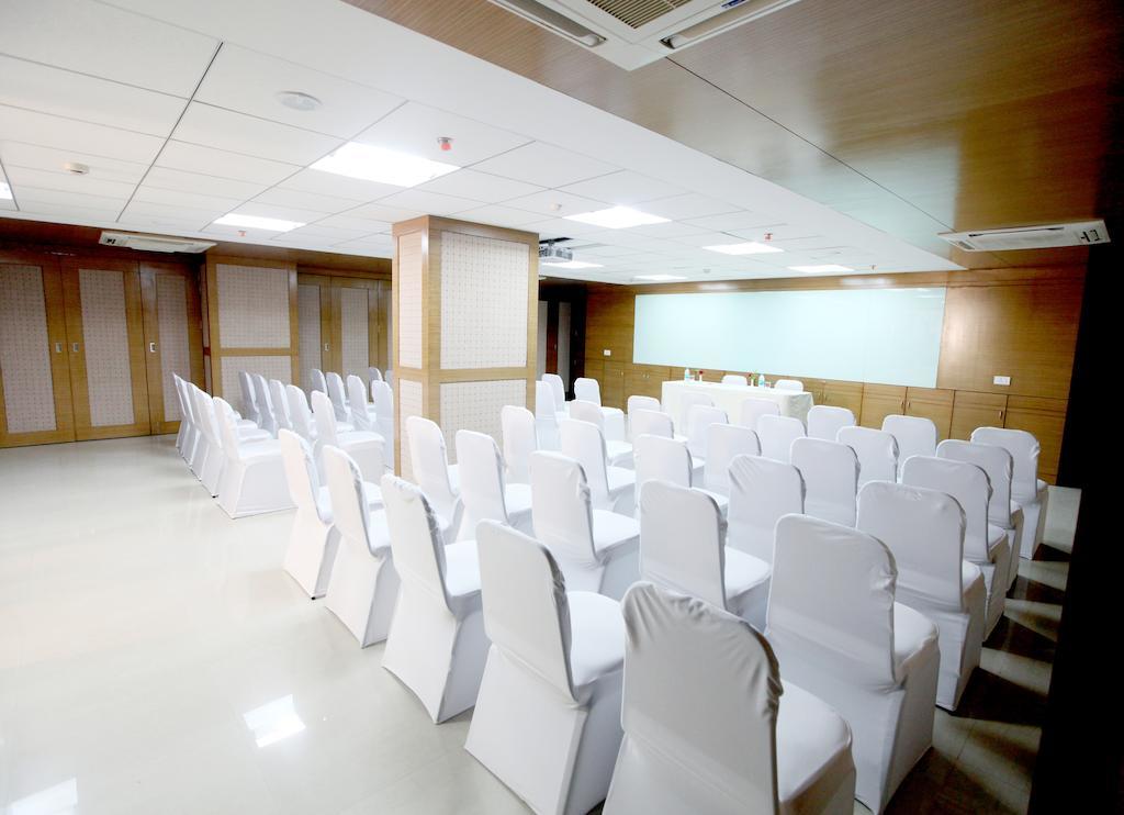 Vinstar Serviced Apartments Hinjawadi Buitenkant foto