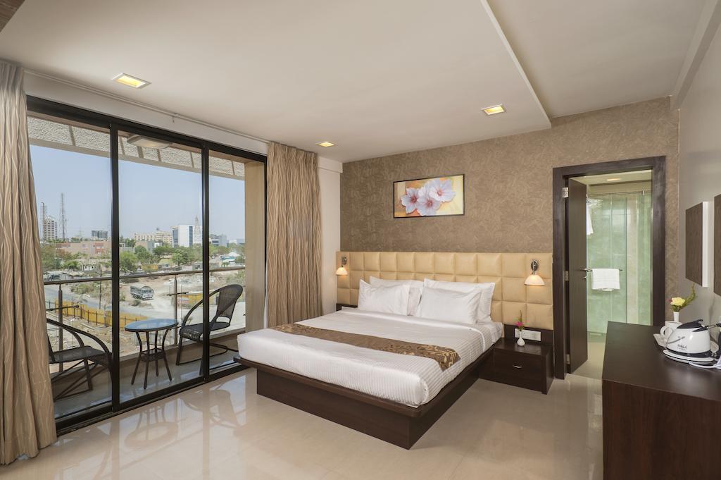 Vinstar Serviced Apartments Hinjawadi Buitenkant foto